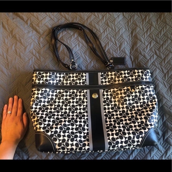 Large Coach Diaper Bag - Picture 1 of 2